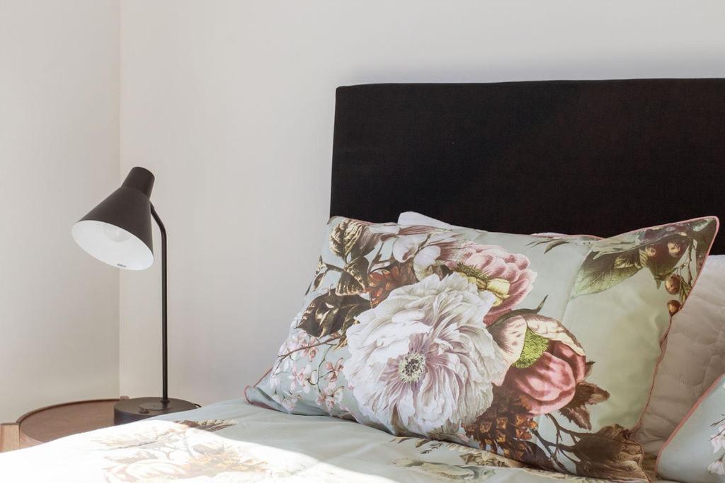Stylish Brand New Sunny 3Bdrm 3Bth Garage Sleeps 6 Apartment Christchurch Exterior foto