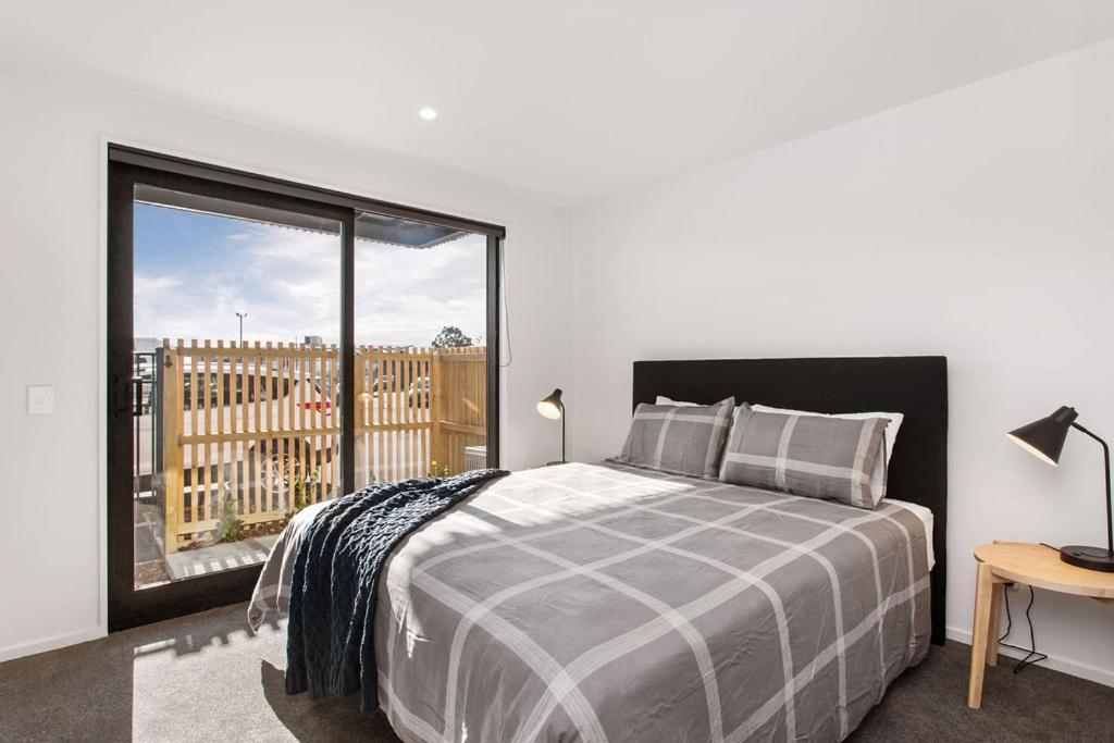 Stylish Brand New Sunny 3Bdrm 3Bth Garage Sleeps 6 Apartment Christchurch Exterior foto