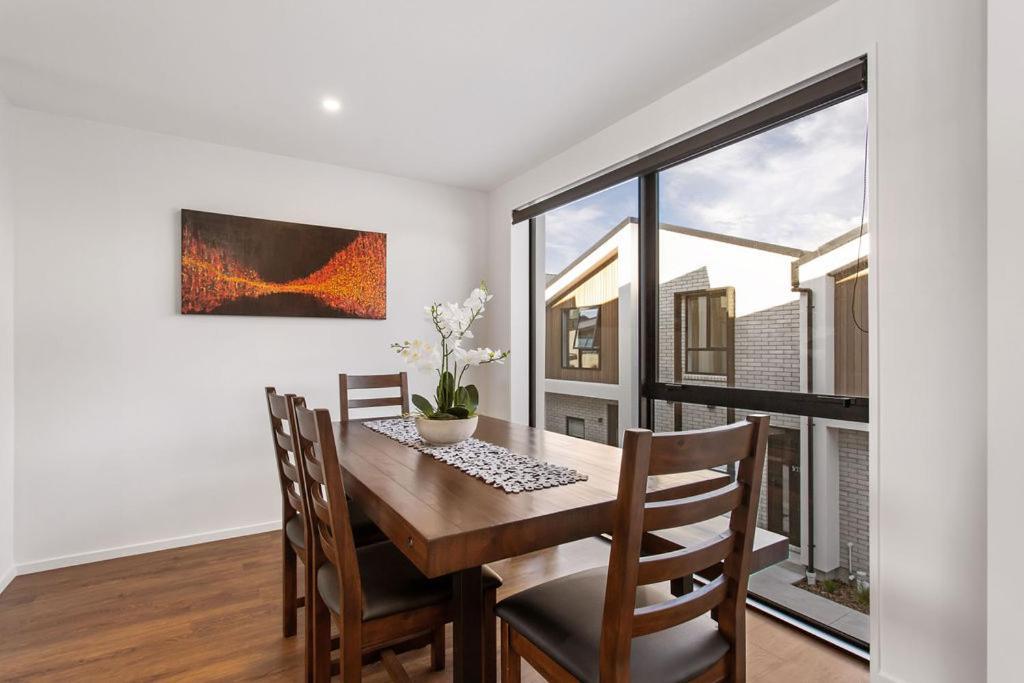 Stylish Brand New Sunny 3Bdrm 3Bth Garage Sleeps 6 Apartment Christchurch Exterior foto